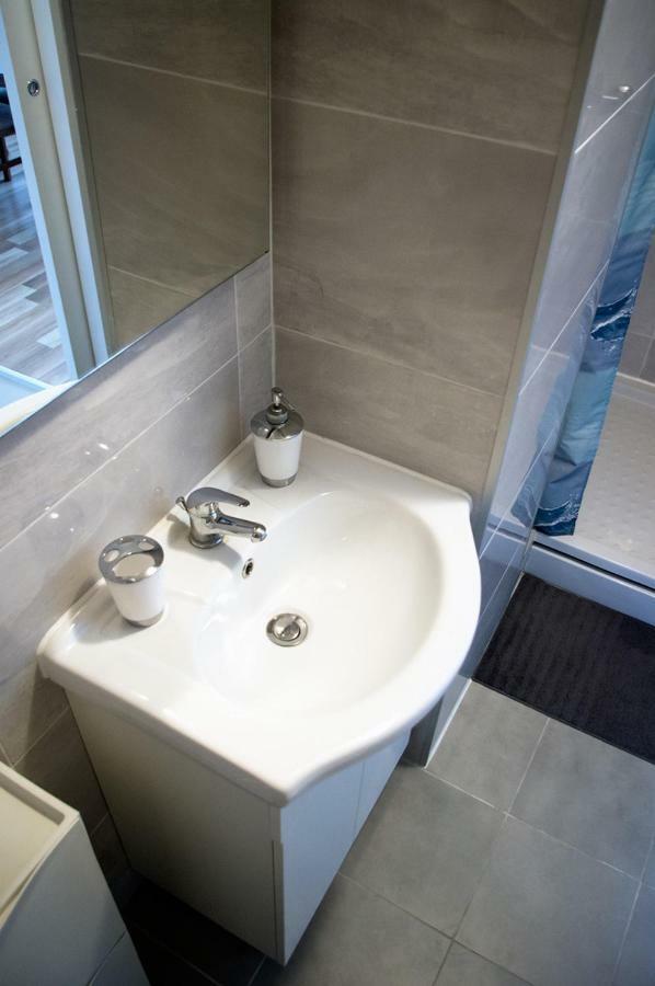 Meridian Apartment , 300M To Bus Terminal, Fast Wifi & Airport Transf زغرب المظهر الخارجي الصورة