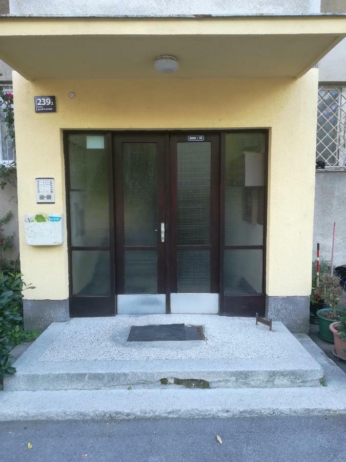 Meridian Apartment , 300M To Bus Terminal, Fast Wifi & Airport Transf زغرب المظهر الخارجي الصورة